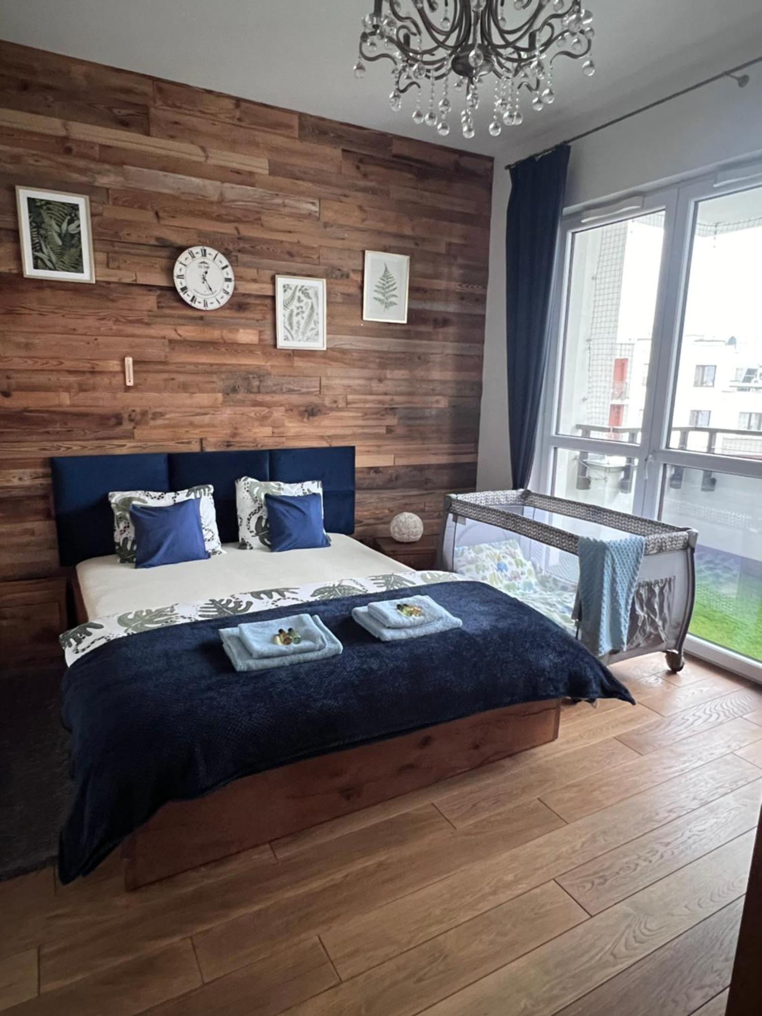 Lake Park Apartament With Free Parking Airport Netflix Lejlighed Warszawa Eksteriør billede