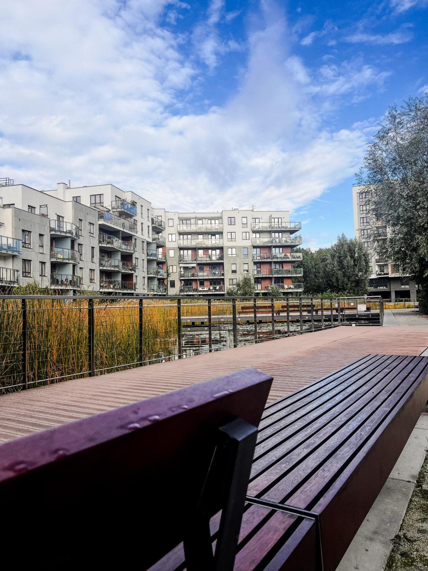 Lake Park Apartament With Free Parking Airport Netflix Lejlighed Warszawa Eksteriør billede